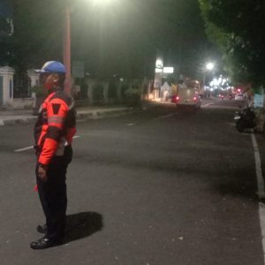 Giat Pengaturan Lalu Lintas Kirab Tek Tur Bersih Desa Kebonagung oleh Dishub Magetan